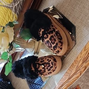 Women's shoes